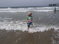 32-Kenny_having_fun_running_away_from_the_waves