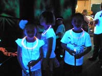 04-Chloe_and_Kenny-hard_to_take_pictures_in_low_light