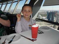 19-Kenny_even_got_a_non-alcoholic_strawberry_daiquiri-he_called_it_a_'smoothie'