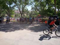 27-Kenny_riding_his_bike-end_of_first_lap