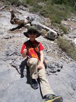 16-Kenny_gives_thumbs_up-easy_for_him_since_very_used_to_this_terrain