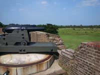 050-cannon_and_damage_to_the_fort