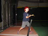 41-hitting-good_follow_through_letting_go_of_the_bat_with_right_hand