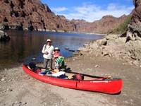 65-Poppy_and_Kenny_with_canoe-had_lunch-time_to_leave