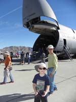 062-Kenny_and_Poppy_with_C-5