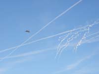 064-flare_dispersement_for_defense_demonstration
