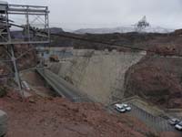 75-Hoover_Dam_and_Mt_Wilson_covered_with_snow-no_snow_at_home,but_snow_in_LMNRA