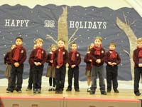 12-class_singing-see_Kenny_is_blinking_his_eyes_again