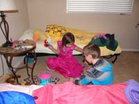 15-Leyna_and_Kenny_playing_with_princesses