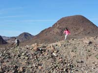 55-Kenny_and_Brooke_having_fun_playing_at_end_of_1h_50_min_hike