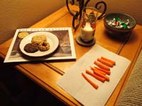 03-the_cookies,milk_and_carrots_for_the_reindeer