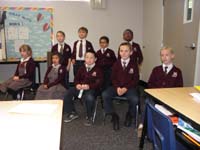03-Kenny_and_his_part_of_the_class_presenting_Parachute_Power