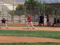 03-Kenny_on_1st_base_ready_to_run