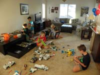 22-playtime_fun_in_the_house-7pm