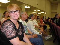 02-Mommy's_crying-she's_so_pround_of_Kenny-great_to_have_both_grandparents_here_to_see_the_ceremony