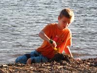 05-Kenny_enjoys_playing_in_the_soil