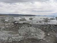 11-tufa_along_lake-neat_formations_way_to_right_but_not_enough_time_to_visit
