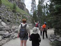 23-heading_to_the_base_of_the_postpile_formation