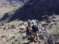 08-Kenny_Lorraine,Rozi_scrambling_down-from_Greg