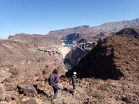 25-Lorraine_and_Kenny_hiking_toward_Hoover_Point-from_Greg