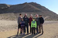 01-group_at_trailhead-Toby,Sierra,Joel,Grammy,Kenny,Mommy,Daddy