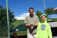 12-Daddy_and_Kenny-Daddy_took_the_picture_using_the_smartphone