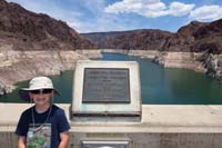 41-Kenny_at_border_of_Nevada_and_Arizona_on_Hoover_Dam