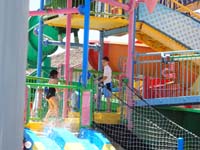 33-Kenny_had_lots_of_fun_in_Paradise_Falls