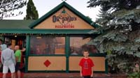 13-late_dinner_pizza-very_popular_place
