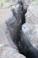 40-lots_of_fissures-looks_to_be_at_least_20_feet_deep-45_min_hike