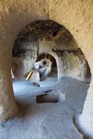 036-inside_the_cave_dwelling
