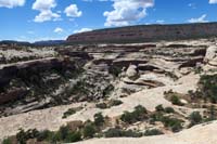 14-Sipapu_Bridge_area_from_overlook-trail_starts_to_left_leading_to_bridge-we_are_going_to_hike