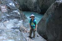 08-Kenny_by_the_water