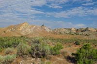 081-scenic_view_along_road