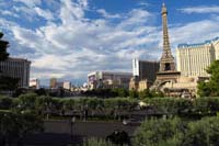 23-The_Strip_while_walking_to_Bellagio_from_walkway-parked_at_Cosmopolitan