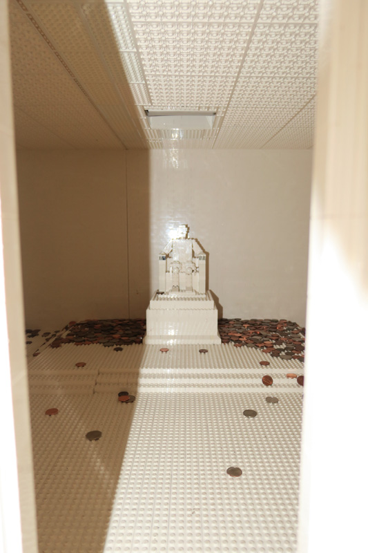 12-Lego_Lincoln-lots_of_pennies