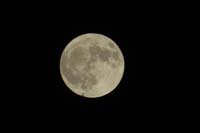 19-full_moon_rising_over_cliffs