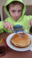 108-New_Years_Eve_breakfast_at_The_Cracked_Egg-Daddy_hiking