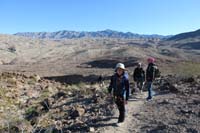 07-looking_back_to_group_and_beginning_of_trail