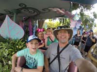 44-Kenny,Daddy,Zoe,Mommy_on_Alice_in_Wonderland_ride