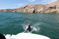 12-big_splash_in_Lake_Mohave