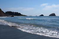 046-pretty_scenery_along_beach