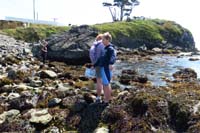 116-Mommy_and_Kenny_looking_around_the_tide_pool