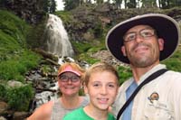 054-family_and_Plaikni_Falls