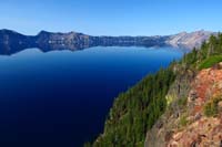 12-another_scenic_view-boat_heading_to_wizard_island