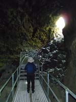 032-exiting_the_tube-big_opening