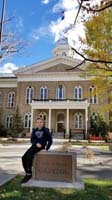 13-Kenny_at_the_State_Capital-closed_since_Veteran's_Day