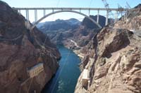 052-observation_deck-beyond_the_Hoover_Dam