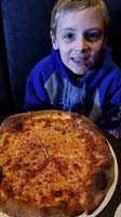 24-lunch-pizza_is_not_a_good_power_lunch