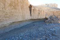 22-shelf-looks_like_a_great_place_to_find_fossils_sticking_out_of_the_ground